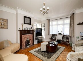 Evelyn Grove, London, W5