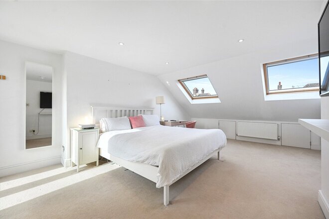 Aycliffe Road, London, W12