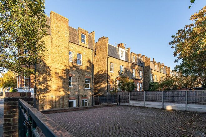 Lammas Park Road, Ealing, W5