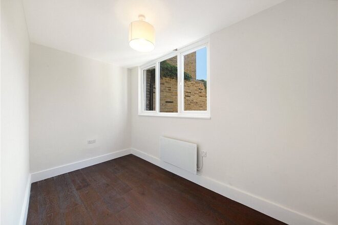 Grove Park, Camberwell, SE5