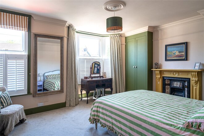 Gleneagle Road, London, SW16