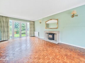 Paddock Fields, Hampshire, RG24