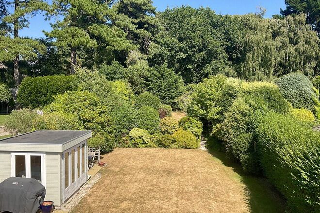 East Cliff Way, Dorset, BH23