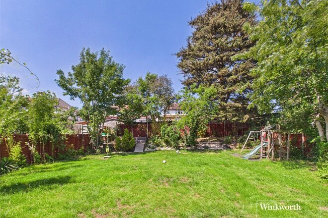 Birchwood Court, Edgware, HA8