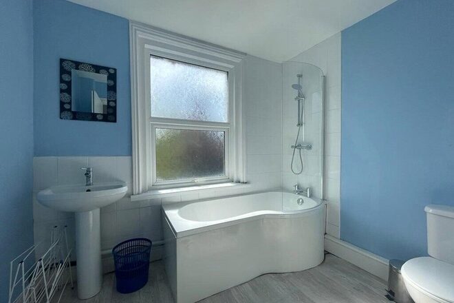 Elmside, Devon, EX4
