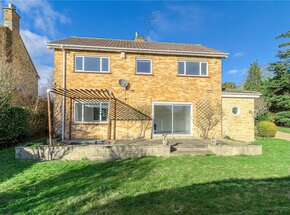 Little Horton House Drive, Northampton, NN7