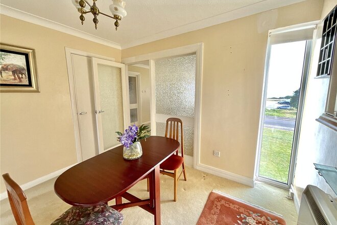 Wharncliffe Road, Dorset, BH23