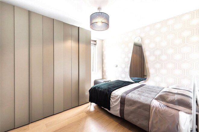 Bollo Lane, London, W4