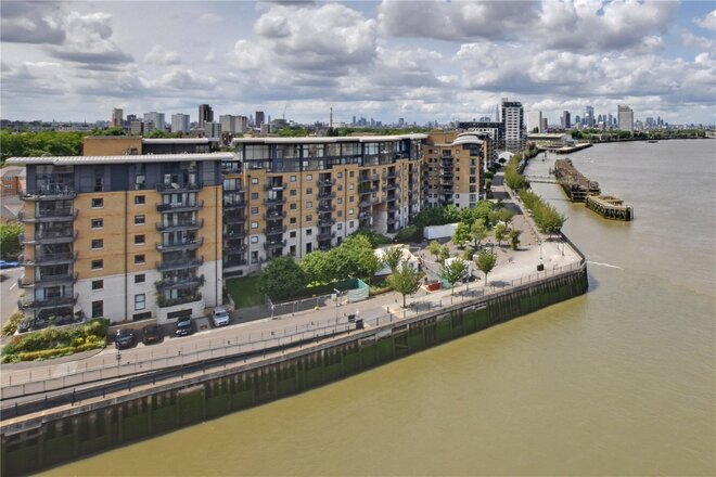 Greenfell Mansions, Glaisher Street, SE8