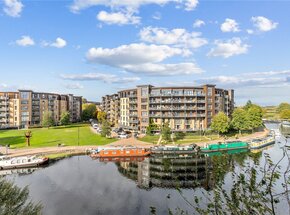 Mill Court, London, E5