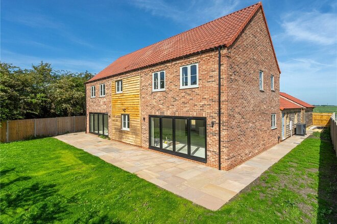 Dowsdale Bank, Crowland, PE12