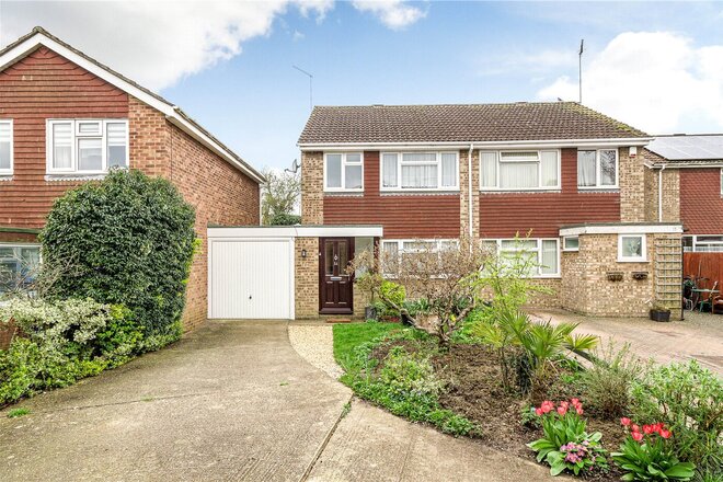 Beech Close, Northampton, NN7