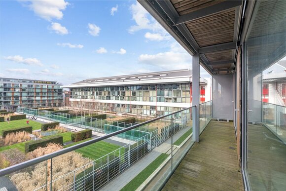 Highbury Stadium Square, London, N5