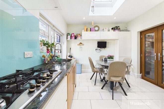 Grove Crescent, London, NW9