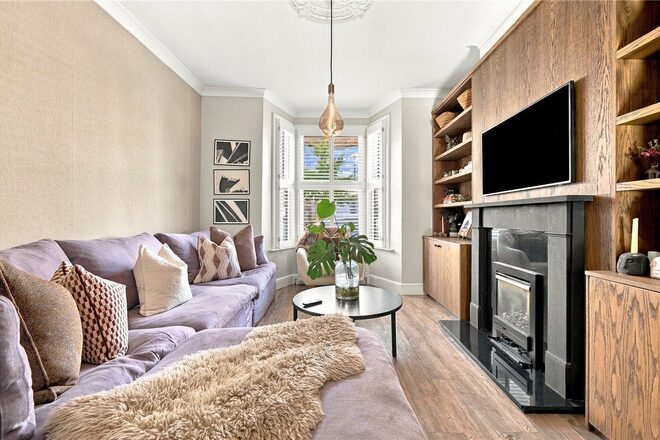 Langroyd Road, London, SW17