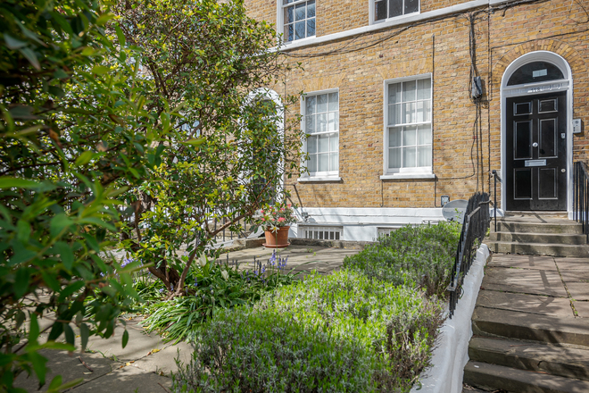 Clapham Road, UK, SW9