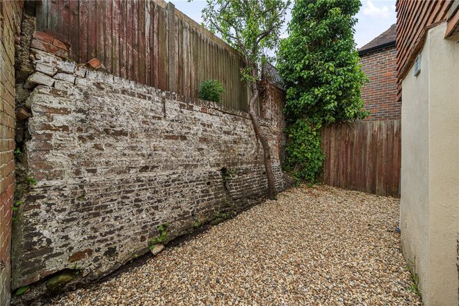 West Street, Surrey, GU9