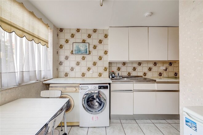 Crabtree Lane, London, SW6