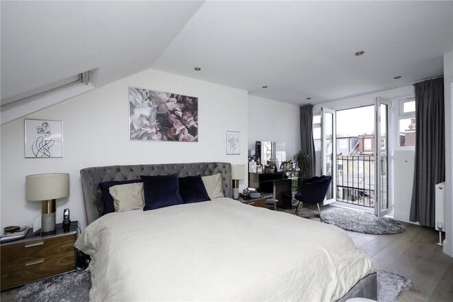 Drayton Gardens, London, W13