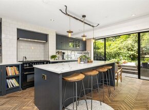 Nevill Road, London, N16
