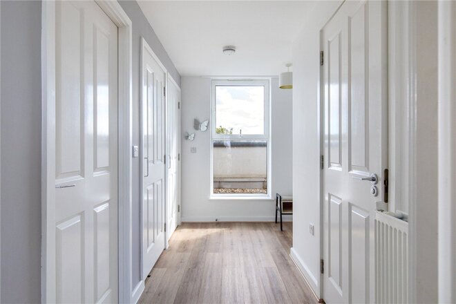 Mullins Place, London, SW4