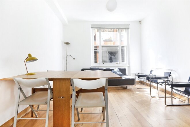 Hanway Place, London, W1T