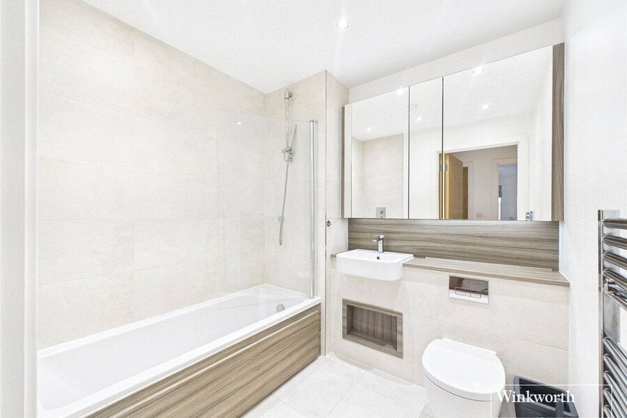 Main Bathroom