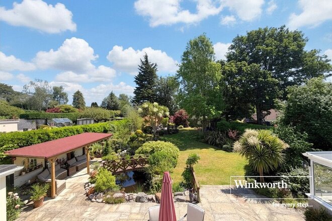 Crescent Walk, Ferndown, BH22