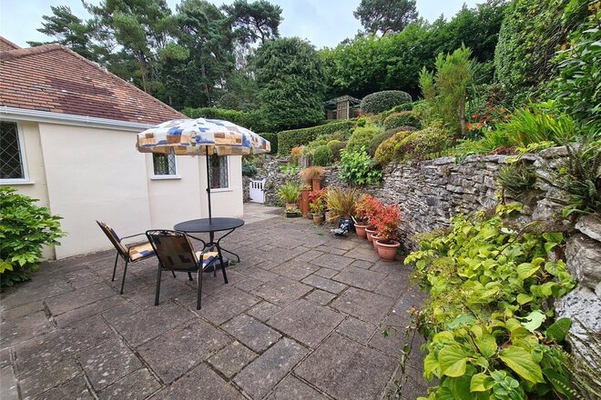 Kings Avenue, Poole, BH14