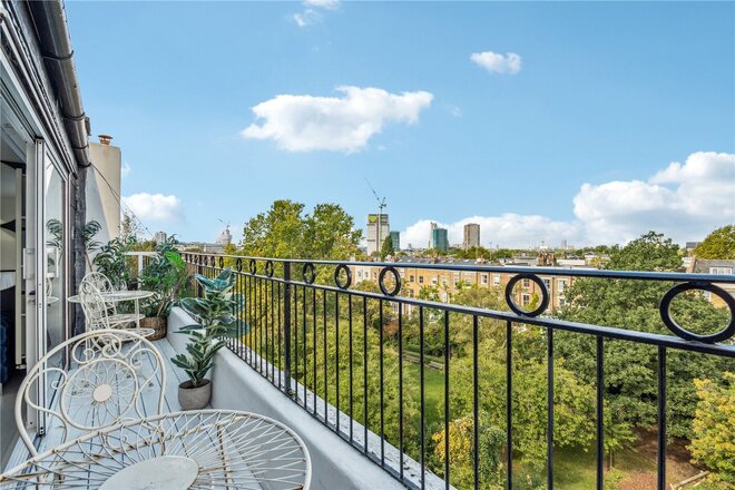 Elgin Crescent, London, W11