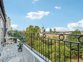 Elgin Crescent, London, W11