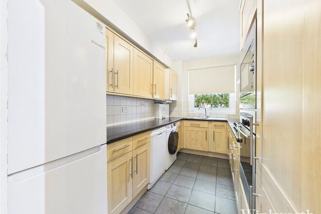 Hillcrest Road, London, W5