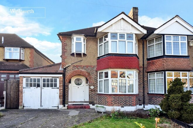 Leyfield, Worcester Park, KT4