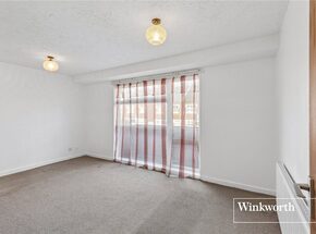 Dale Grove, London, N12