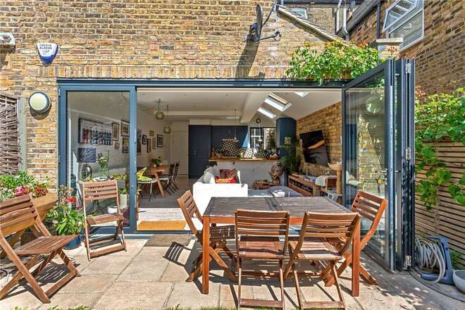 Morrish Road, London, SW2