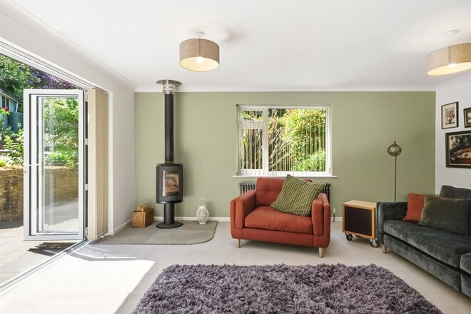 Lonnen Road, Wimborne, BH21