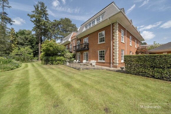 Cross Road, Berkshire, SL5