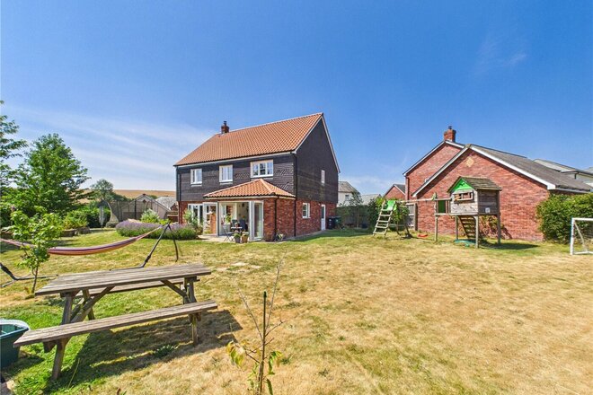 Court Barton Close, Exeter, EX5