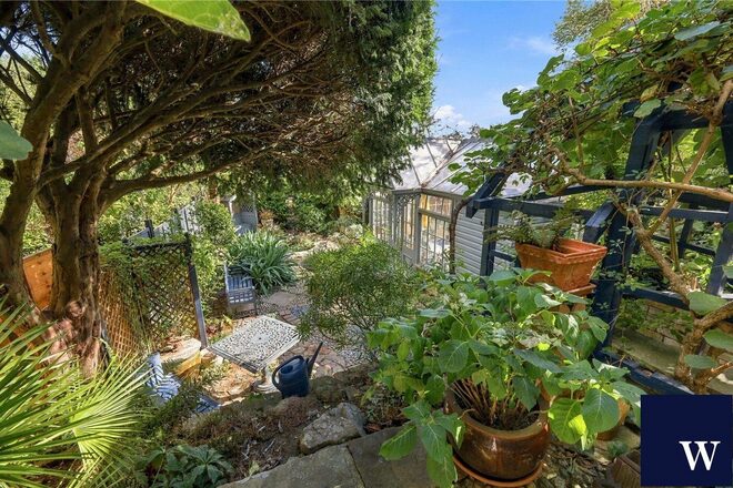 Southwood Lane, London, N6