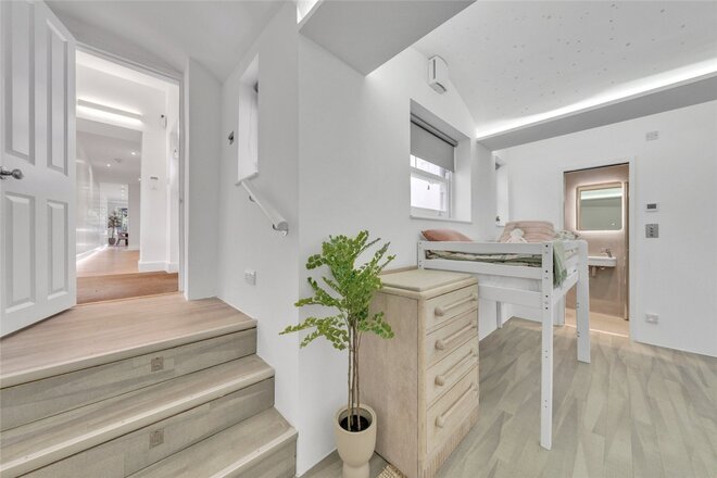 Warrington Crescent, Maida Vale, W9