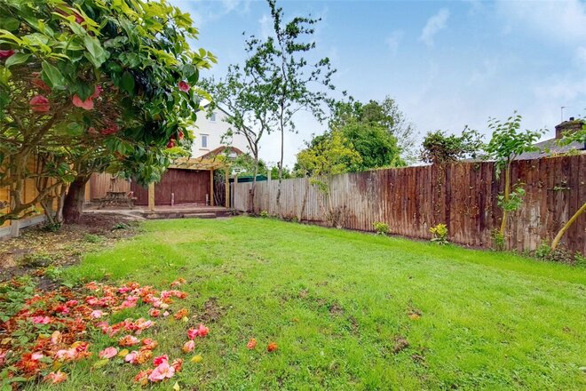 Hill Crescent, Surbiton, KT5