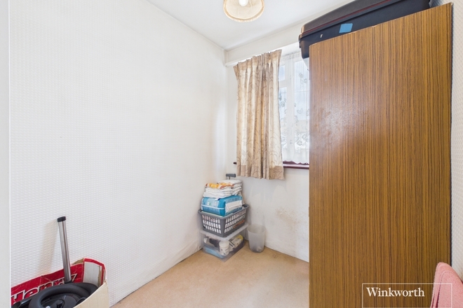 Reynolds Drive, Edgware, HA8