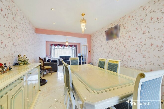 Princes Avenue, London, NW9