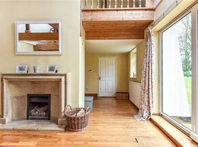 Stoner Hill Road, Petersfield, GU32