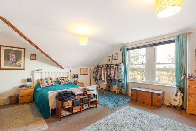 Border Crescent, London, SE26