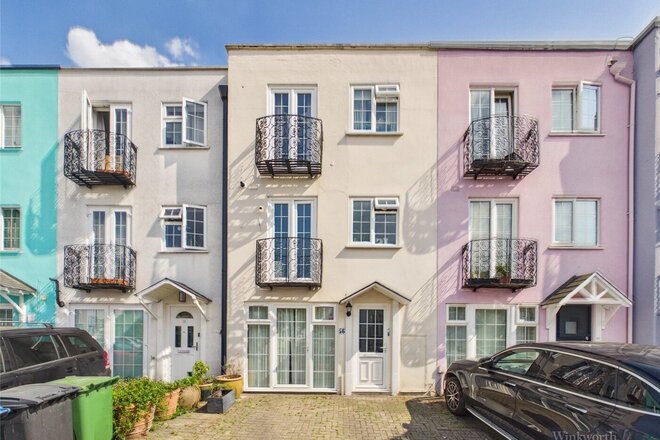 Eaton Drive, Kingston upon Thames, KT2
