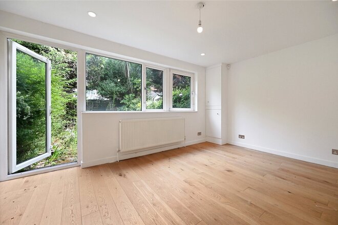 Mount Pleasant Road, London, W5