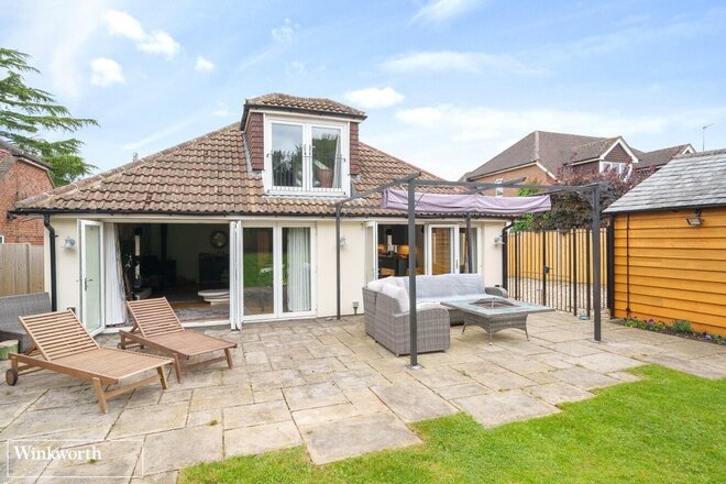 Byfleet Avenue, Basingstoke, RG24