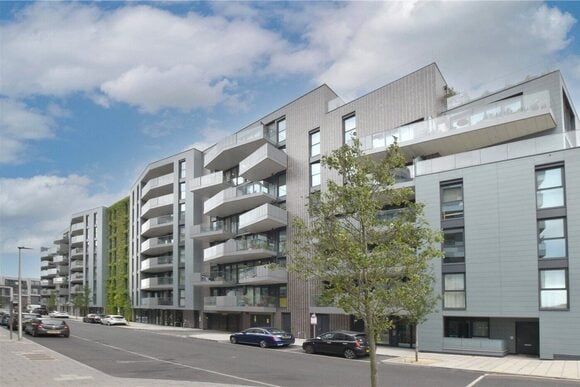 4 Hawthorne Crescent, Greenwich, SE10