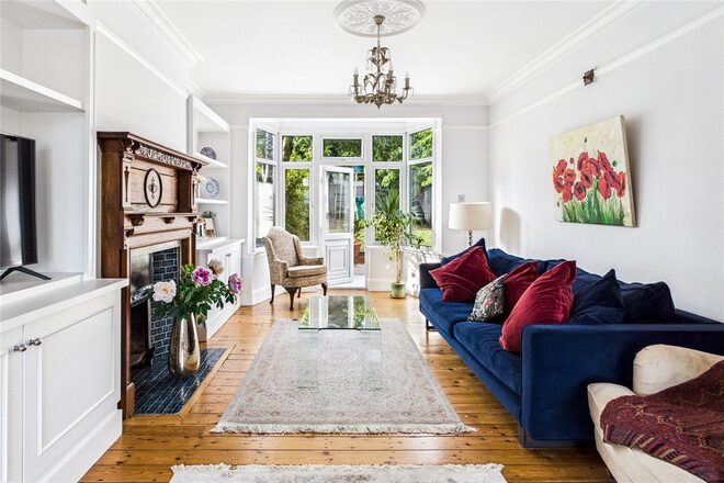 Upper Tulse Hill, London, SW2